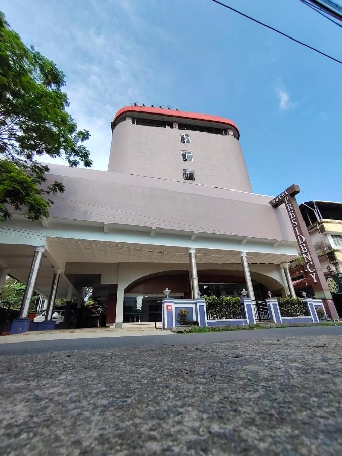 Presidency Kochi City Centre Exterior photo