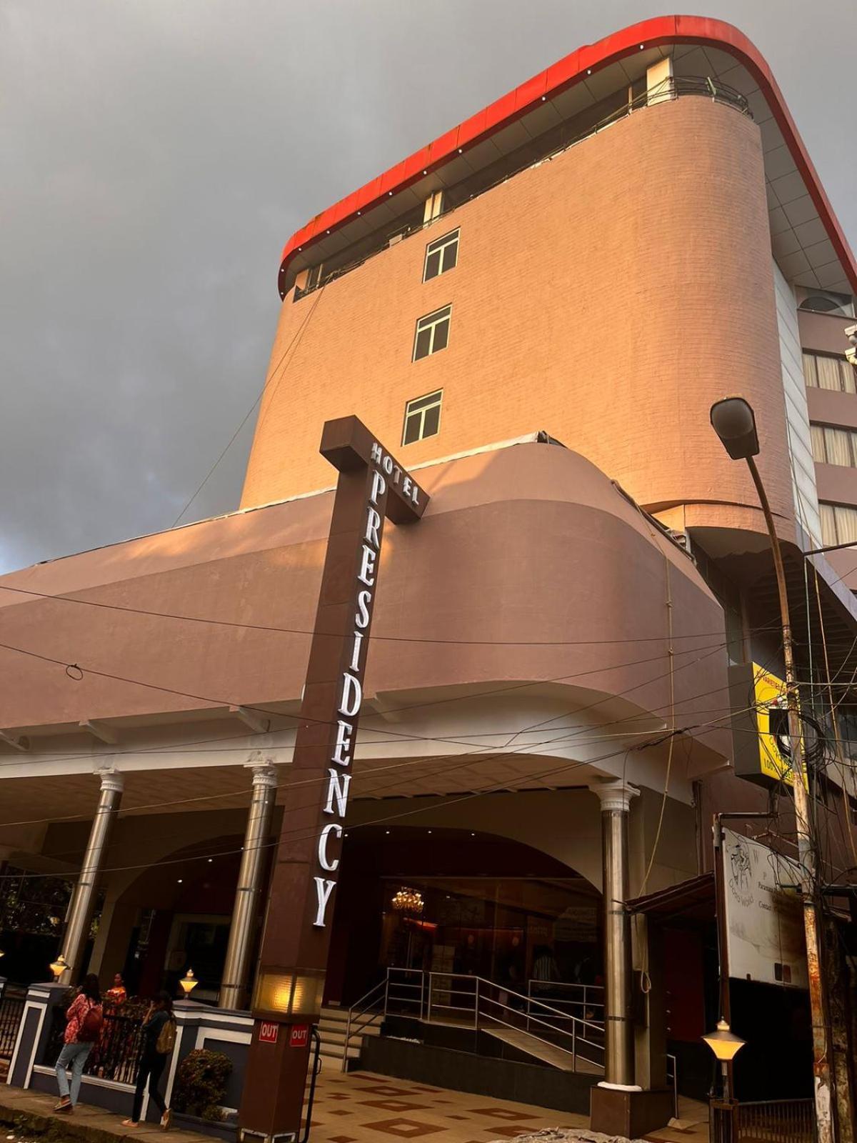 Presidency Kochi City Centre Exterior photo