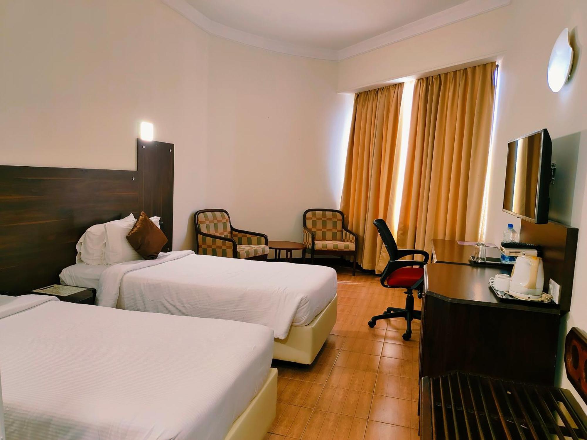 Presidency Kochi City Centre Exterior photo