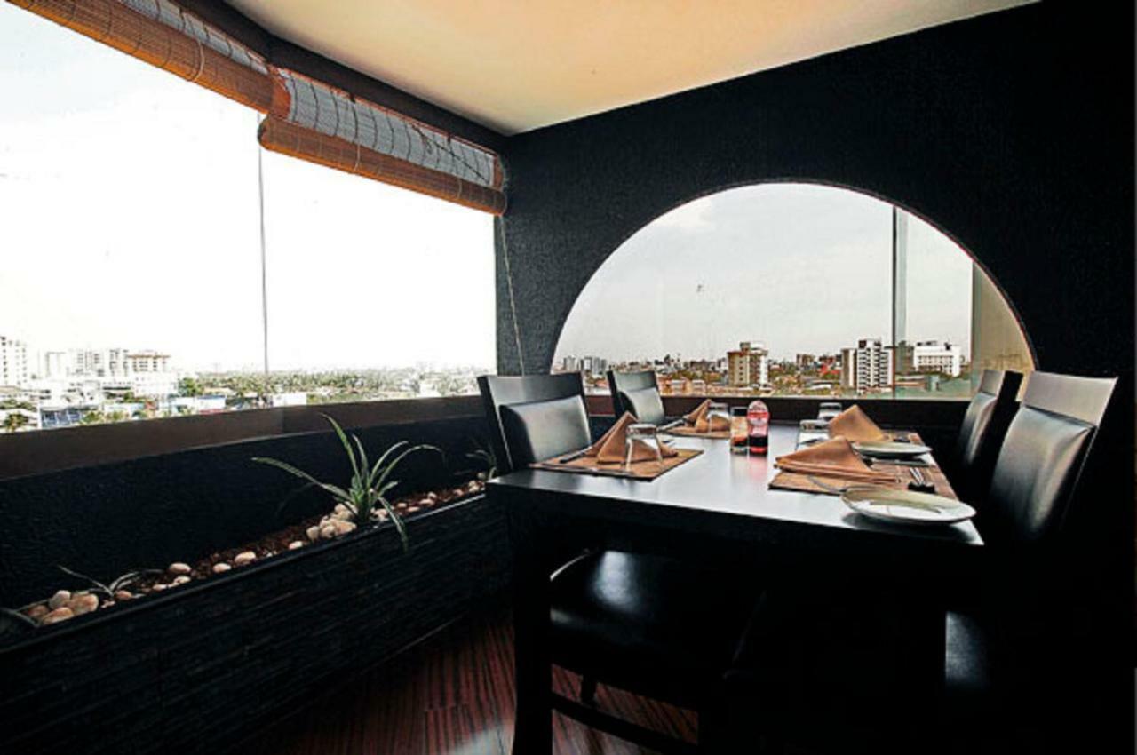 Presidency Kochi City Centre Exterior photo
